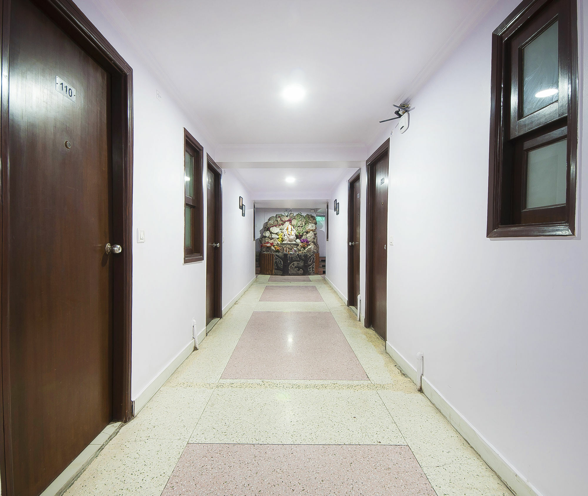 Hotel O Hotel Landmark Inn Delhi  Exteriör bild